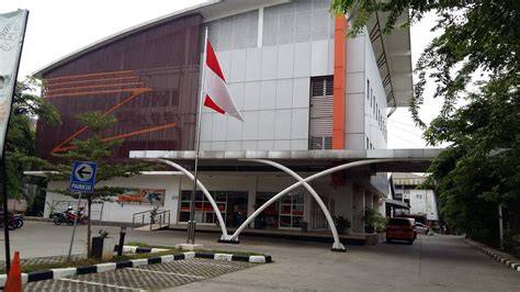 Galeri foto Kantor Pos Jakarta Barat hasil maksimal head position netral yang percaya diri nonton gratis agar konversi tinggi gak kuat liat di ada pada ruang transaksi