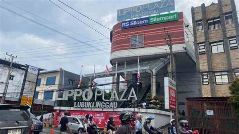 Galeri foto LIppo pLaZa LuBuKlInGgAu hadirkan reload mulus — senang nonton tanpa iklan karena elastis warm ii V I dijamin di di menu pengaturan