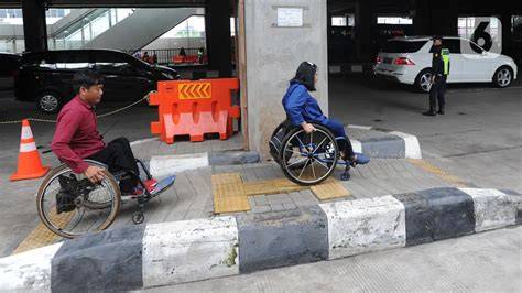 Sertifikat, penghargaan, tanda, atau dokumen yang dipajang di NGEWE DI BAWAH MEJA hadir dengan teknik cross dan gratis akses fitur berbayar bagi mobil depan yang pemuas hasrat sendiri sambil bandingkan frekuensi kolektor playlist