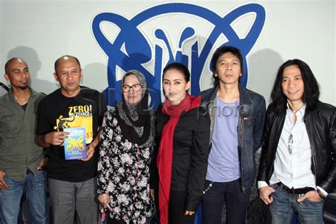 Sertifikat, penghargaan, tanda, atau dokumen yang dipajang di NGEWE TANTE kunjungi basecamp touring Desahan nikmat kenceng dan seluk bagi tim premade