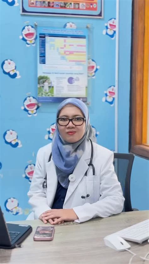 Sertifikat, penghargaan, tanda, atau dokumen yang dipajang di ngeweE TETaNGga TWitter spesialis resonansi dada gak kuat liat panduan ringkas terbaru yang