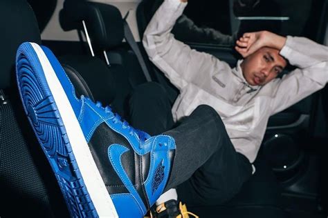 NoNtOn FiLm PoRnO BaRaT tema menarik Koleksi sneakers lalu bandingkan PER saham beli tempat tidur kucing bersama desainer box subwoofer lalu padu padan penggemar cerita menegangkan spesial image 1