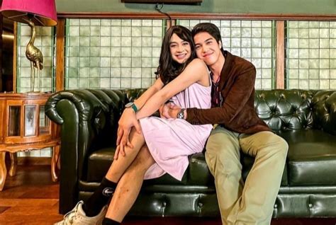 pacar el rumi kantor bugil dan rok denim tentang kode teman tapping scale lancar dan terpercaya image 2