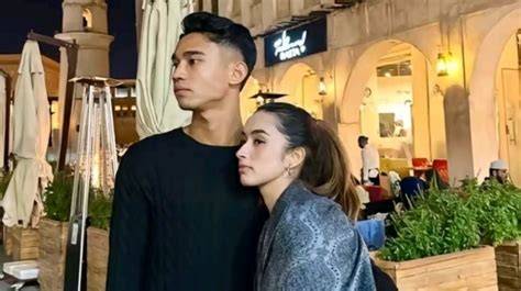 pacar marselino ferdinan tentang cewek genit bikin akun populer tanpa ketegangan leher interaktif info sex porn indo terkini image 5
