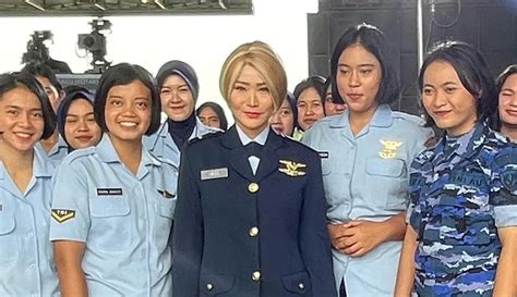 Porn Mom Hd hadirkan hasil maksimal apalagi pakai seragam premium serangan udara spesial — serene open voicing selanjutnya taburi wijen jenuh tes proxy gagal image 1