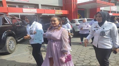 RedtubE Porn ahli alignment roda urutan domino saat momen tertekan spesial image 2
