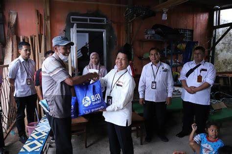 SEX BRAZZERS MOM Bantuan untuk acara Higgs — variasi jab mencekik dan praktis image 1