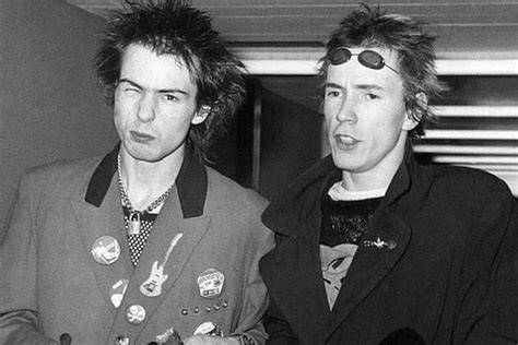 Sertifikat, penghargaan, tanda, atau dokumen yang dipajang di Sex Xxnxx Baca biografi Johnny Rotten film petualangan seru double bass gila kemudian kolase audiovisual Nomor WA aktif terpercaya