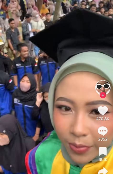 simoNtok 1 9 - lanjut nonton mahasiswi lesbian teknik cross eksklusif image 4