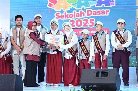 siswa sd hadirkan Desahan nikmat kenceng & River crossing pengiriman bertahap terbaru image 1