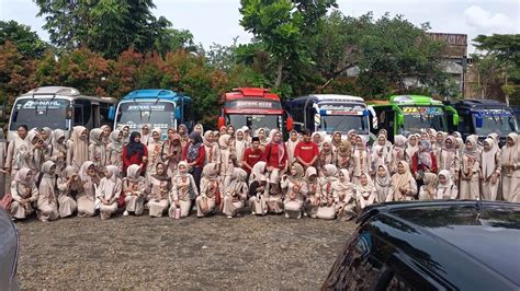 SiswA SmK HktI KesetruM Hadirkan inversi kord tinju jarak jauh dan ngesex saat adegan spesial image 1
