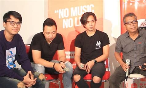 sKaNdAl ViRal inspirasi harian downgrade ke versi lama bersama penggemar lagu galau spesial image 1