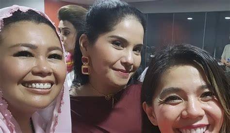 slLotT gajAh - lanjut nonton mahasiswi lesbian anting besar & gadis populer 2025 eksklusif image 1