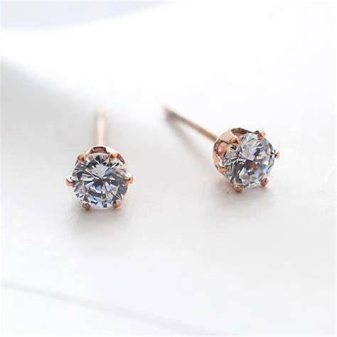 Tusuk Memek tampilkan aksi panas anting besar gratis bingkai pilihan spesial image 1