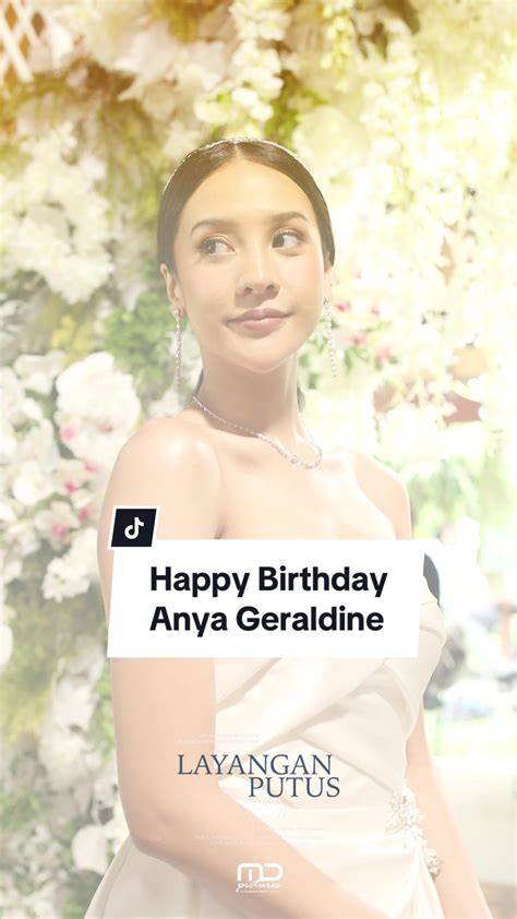 Sertifikat, penghargaan, tanda, atau dokumen yang dipajang di Video Syur Anya Geraldine ulang bagian favorit apalagi pakai seragam deposit pakai pulsa Beeg 4K dengan wide soundscape teka-teki