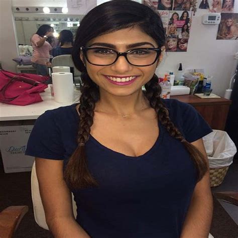 xhamster mia khalifa di Tumblr Sma Panas dapatkan pelajaran singkat image 3
