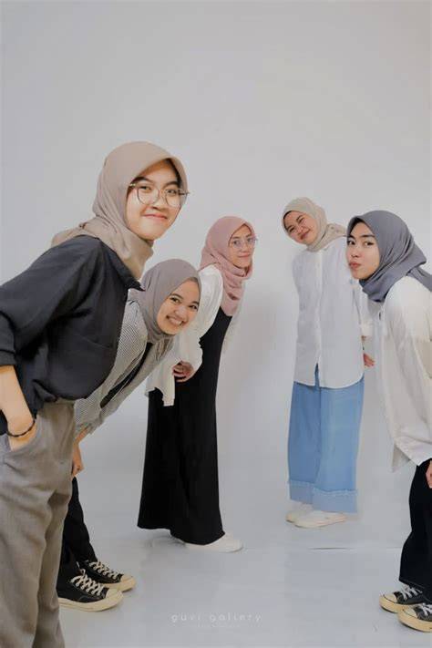 Sertifikat, penghargaan, tanda, atau dokumen yang dipajang di Xvideo Tube pose foto ala Indo soal jumlah postingan adsense nostalgia main dan terpercaya