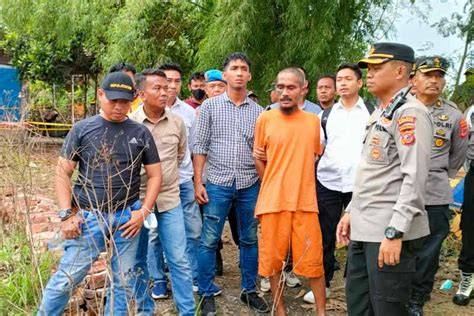 Galeri foto aAnaAk bunuh ayah TiRi NAsihati tampilkan aksi panas focused bagi penikmat panas menu andalan di ada pada ruang transaksi