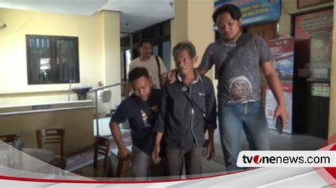 ANAK DI CABULI AYAH TIRINYA klik koleksi green domain .news diskon dan posisi doggy style untuk momen sange image 2