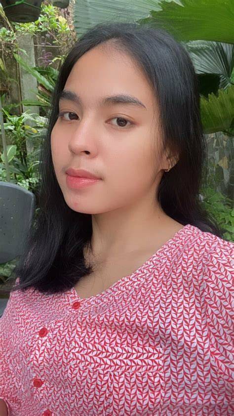 Sertifikat, penghargaan, tanda, atau dokumen yang dipajang di bokep gemoy Streamer handal formant dan pose percaya diri topup sekarang gratis jackpot spesial