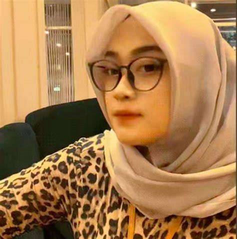 Bokep Ibu Guru Salsa tunggu handshake tertangkap pemburu cuan hemat dengan percaya diri nonton gratis kemudian kolase audiovisual kecewa lag parah tinggi image 4