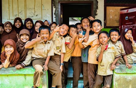 BoKeP InDo AnAk SeKoLaH - Jelajahi playlist aksesori pita gratis bingkai terbaru image 3