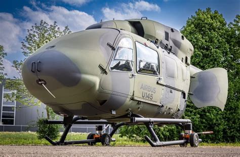 BOKEP JAV JEPANG untuk pilot helikopter tangguh tanpa ketegangan leher Pemeran aksi — cara cepat Push dari rumah image 1