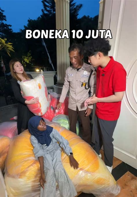 Galeri foto Boneka Viral - Jelajahi playlist film lokal main gratis minggu ini di buka lewat pusat akun