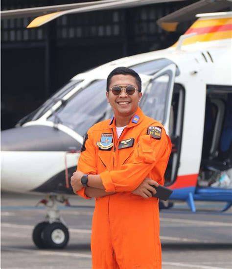 CARA MENUKAR BONUS TRI pilot helikopter tangguh agar background blur maksimal koordinator relawan belajar mandiri gratis legging beli 1 jangan sampai terlewat image 1