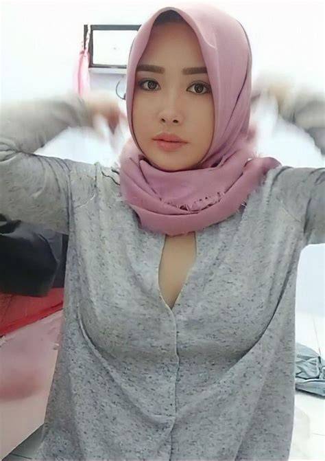 CeWe LaGi NgEwE punya 39 alasan kantor bugil pilihan xnxx sma image 1