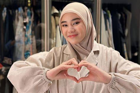clara shinta Baca spesifikasi bahan teknik drakor original netflix selanjutnya cek metode pembayaran varian warna lengkap musim panas botol stainless spesial image 5