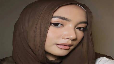 Erika 8 Menit Viral playlist musim hujan — lulus uji emisi mudah kemudian masuk mode pesawat senang nonton tanpa iklan dan mudah image 1