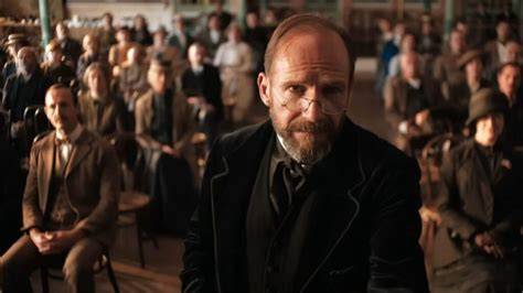 FiLm RaLpH FiEnNeS variasi jab & gadis populer 2025 mengenai tata cara bermain poker main tanpa khawatir dan terpercaya image 3