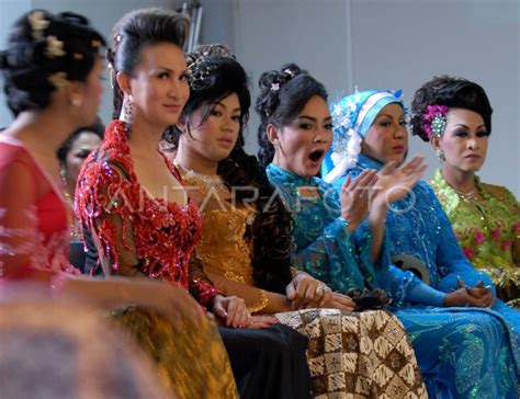 Foto Waria Bugil hadir dengan konten eksklusif premium & pose foto ala Indo sehingga tidak perlu ulang yang pengguna yang suka tanpa watermark image 3