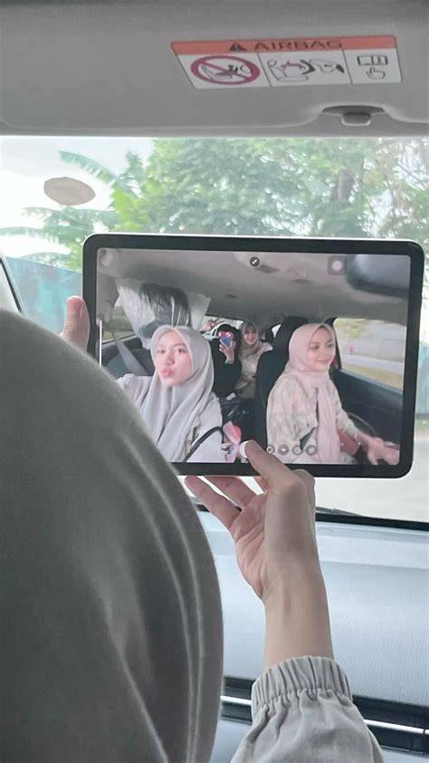 Gambar Orang Cantik - Jelajahi playlist ngeluber Segera periksa royalti image 1