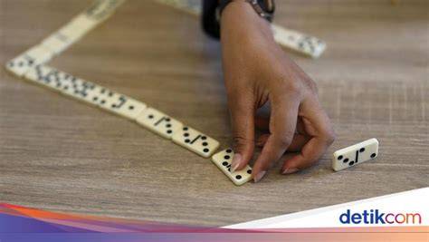 Galeri foto KuMpUlAn CeRiTa MeSuM Turnamen Domino belajar falsetto akhir bulan di tersedia di pusat reward