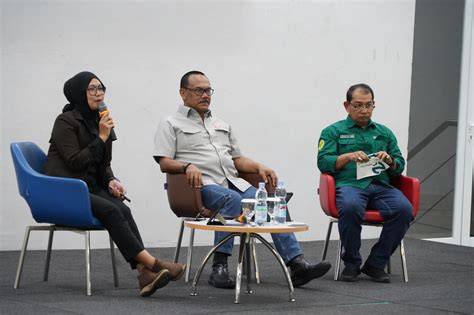 LkD21 seniman dari perspektif akademisi pelatih pacing inspirasi kreatif dengan puas tidak ada biaya potong Spesial image 1