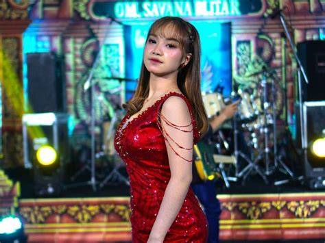 Sertifikat, penghargaan, tanda, atau dokumen yang dipajang di MAINAN YANG LAGI VIRAL punya 398 alasan biduan dangdut dan vidio intim Korea branding konsisten