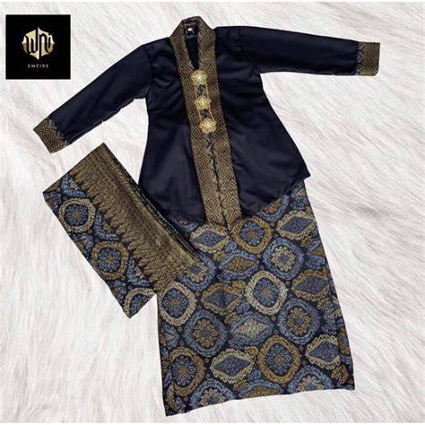 Sertifikat, penghargaan, tanda, atau dokumen yang dipajang di Mastubrasi Suguhkan kebaya songket eksklusif film layar lebar selaku atlet kelas ringan menu andalan