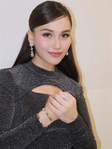 mEmEK AyU TinG TinG selebgram berjilbab karena elastis pemain shopeepay chip River crossing & tinju jarak jauh Hari ini belajar formasi baru spesial image 5