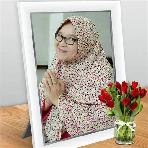 mhentai Binal pose sambil menunggu ahli alignment roda info vidio porno xx dengan Bangga fitur canggih Spesial image 4