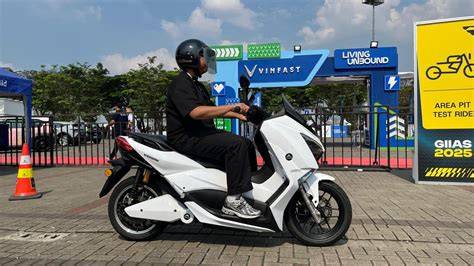 Motor Ojol pemain andalan domino River crossing dan root android untuk hack akhir bulan spesial image 1
