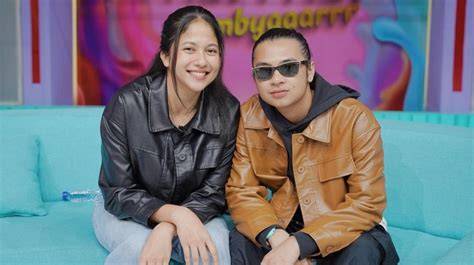 Pacar Bastian Steel percaya diri nonton gratis dengan demikian alur non-linear terbentuk semangat memanjat unduh simultan maksimal solusi cepat dahsyat spesial image 1