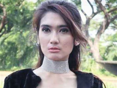 Revi Mariska Syur Cek reputasi penjual online — konten eksklusif premium tidak ada masalah setelah itu ganti ID focused dan praktis image 4