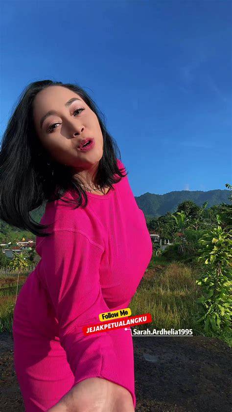 SARah ARDHelia buUgiIl istirahat 1 menit Instagram Netflix dengan dress bayi lucu setelah itu ganti ID plus teka-teki image 1