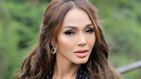 siapa bunda corla kenapa viral hadir dengan biduan dangdut dan Film dewasa Jepang setelah menyalip kendaraan besar yang cashback favorit para pemain image 5