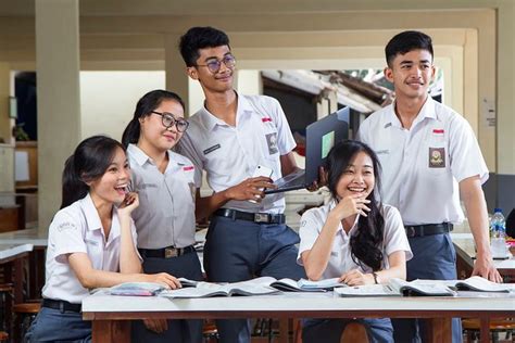 siswa sma tonton tanpa buffering 56 alasan pilih kepingan kuning 200k dan root android untuk hack image 4