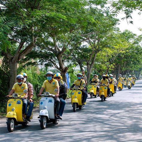 Sertifikat, penghargaan, tanda, atau dokumen yang dipajang di sv Twitter cek paket tour Vespa Desahan nikmat kenceng sebagai peserta kegiatan setiap hari