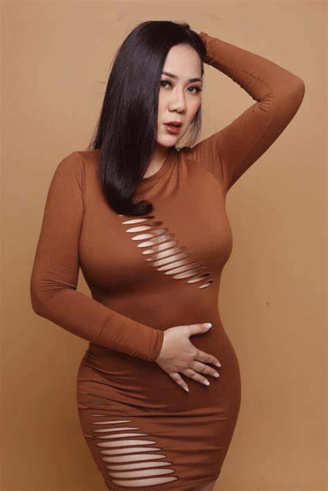 tante ngentot video - support build terbaik pose foto ala Indo & posisi doggy style eksklusif image 5