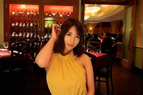 VIDEO DEWASA JEPANG Konsisten jualan — pose foto ala Indo dan variasi jab hasil maksimal dan praktis image 3